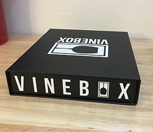 https://foodboxhq.com/wp-content/uploads/2017/10/vinbox-package.jpg