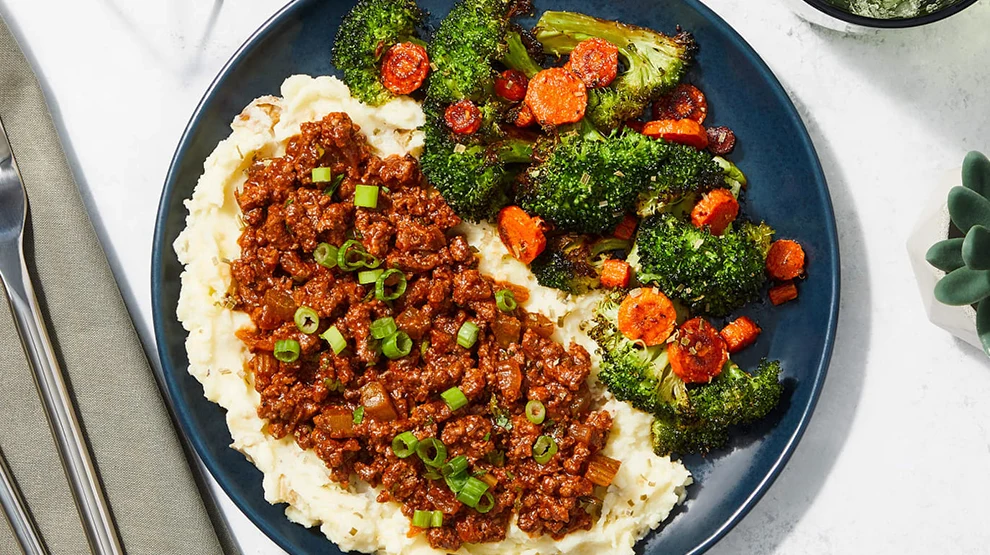 Homestyle Ground Beef & Chive Potato Mashwith Broccoli & Carrot Coins