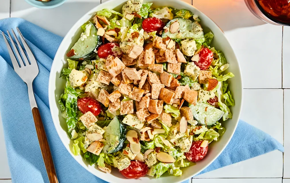 Green Chef Greek Salad With Crunchy Pita Croutons Meal